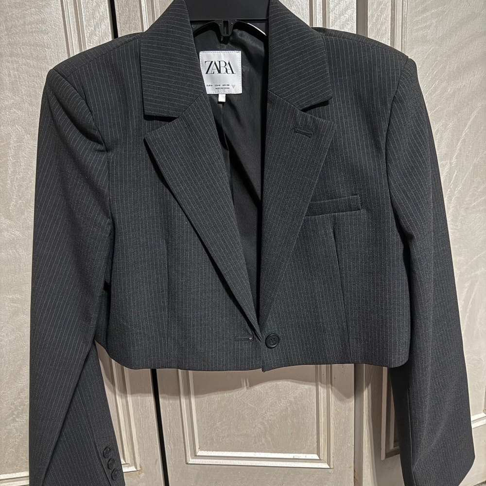 Cropped Zara blazer